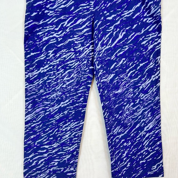 NWT QVC Isaac Mizrahi Blue Comfort pocket crop pants / Medium - Picture 4 of 12